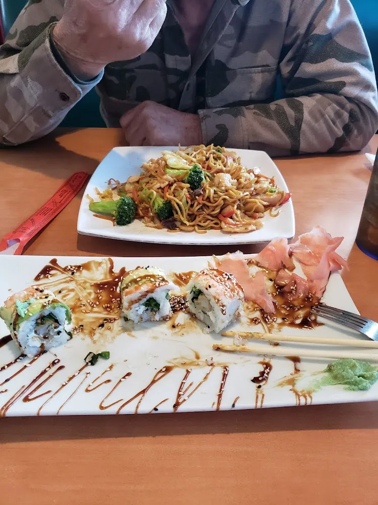 Spicy California Roll w Soy Wrapper and House Lo Mein